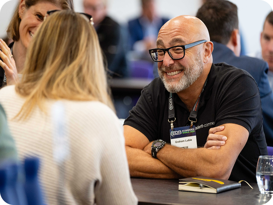 Delegates networking at B2B eCommerce World