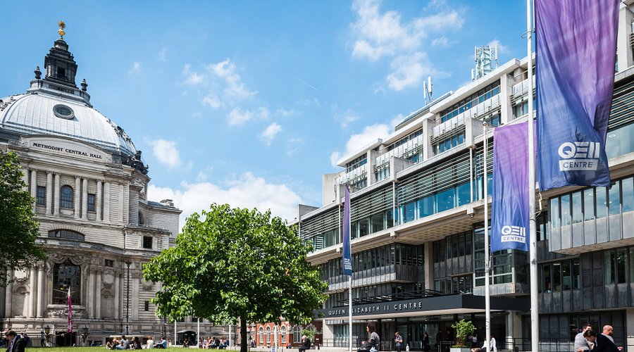 in-westminster-next-to (2)